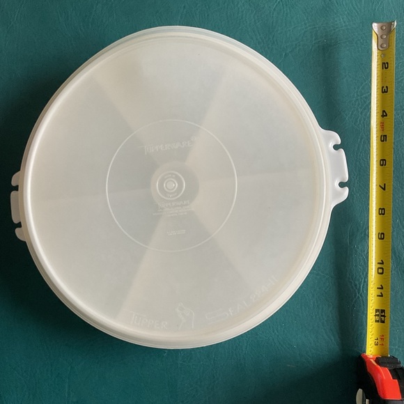 Vintage Tupperware #405 divided tray with lid - Picture 2 of 2